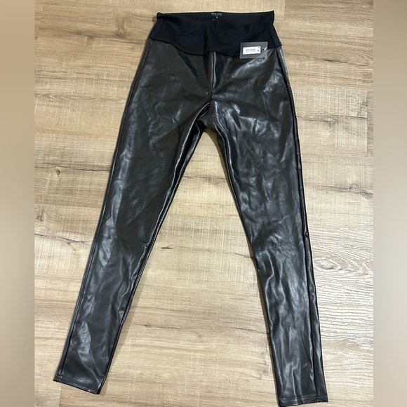 Faux Leather Pants/Leggings - Picture 1 of 2